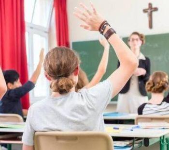 "Hay que poner la educación como prioridad de política pública"